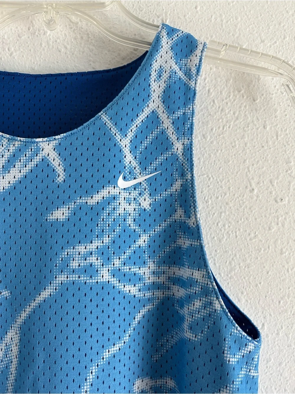 Nike Reversible Basketball Jersey Kids Size M Blue Mesh Logo